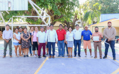 Reunió con docentes, padres y madres de familia de la primaria México de Bajos De Coyula y la primaria Vicente Guerrero/ Nuevos Horizontes